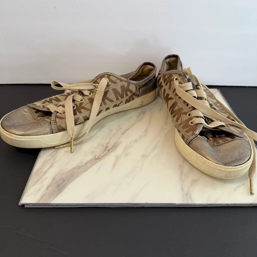 Michael Kors Brown Logo Metallic Toe Sneakers Size 9.5M
